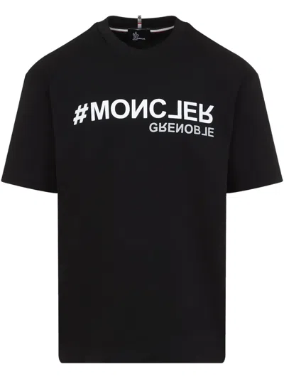 Moncler Logo-print T-shirt In Black