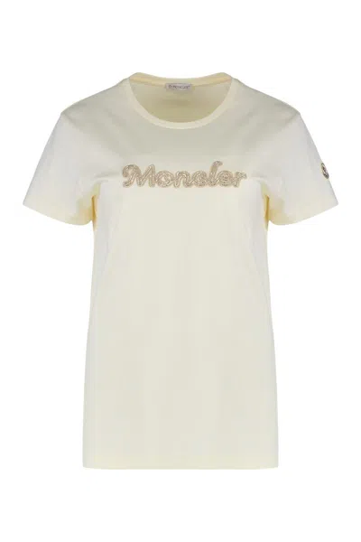 Moncler Logo Print T-shirt In Neutral