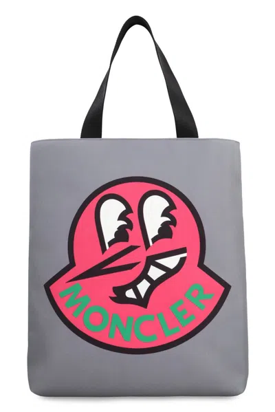 Moncler Logo Printed Tote Bag In Grey