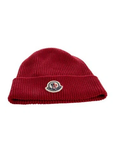 Pre-owned Moncler Logo Ribbed Beanie W/tags In Red