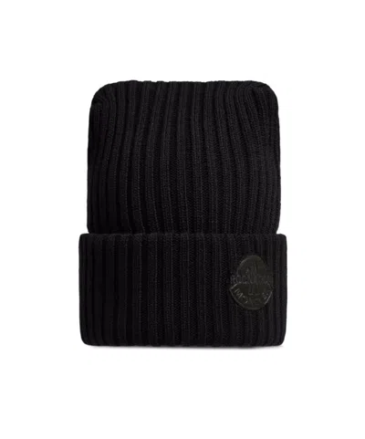 Moncler Logo Sticker Wool Hat In Black