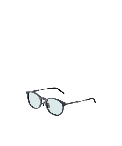 Moncler Logo Sunglasses In Neutral