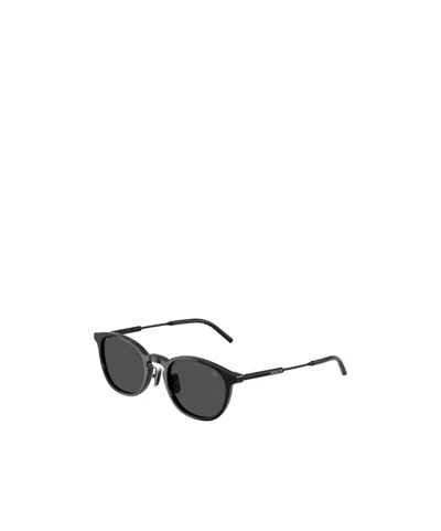 Moncler Logo Sunglasses In Black