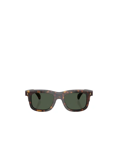 Moncler Logo Sunglasses In Black