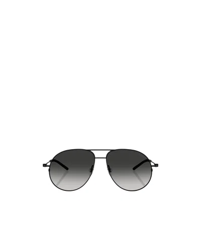 Moncler Logo Sunglasses In Black