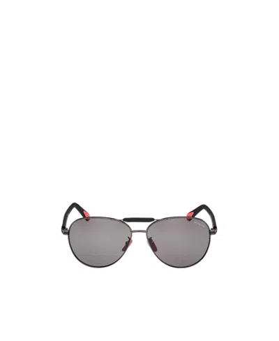 Moncler Logo Sunglasses In Gray