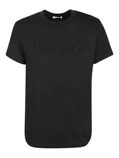 Moncler Logo T-shirt In Black
