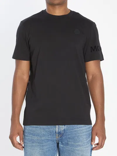 Moncler Soft Cotton Short Sleeve Crew Neck T-shirt In Black