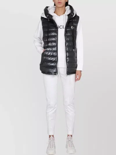 Moncler Logo Trousers With Ankle Length Design In White