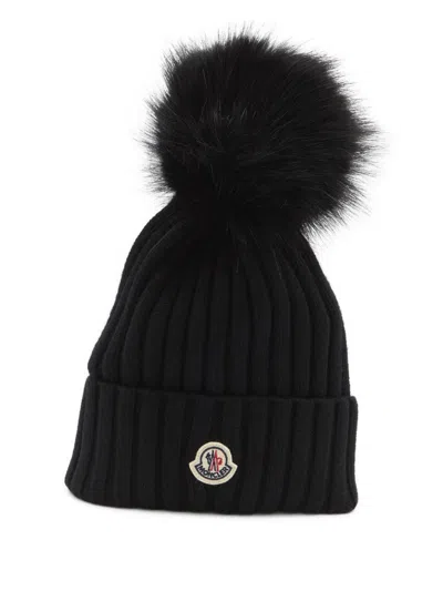 Moncler Logo Wool Beanie In Black
