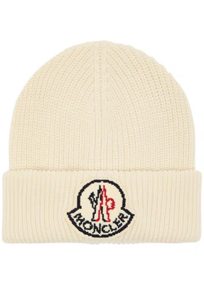 Moncler Logo Wool Beanie In Cream
