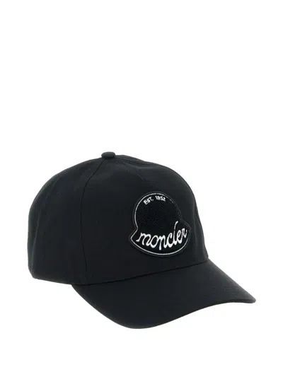 Moncler Logo-embroidered Baseball Cap In Black