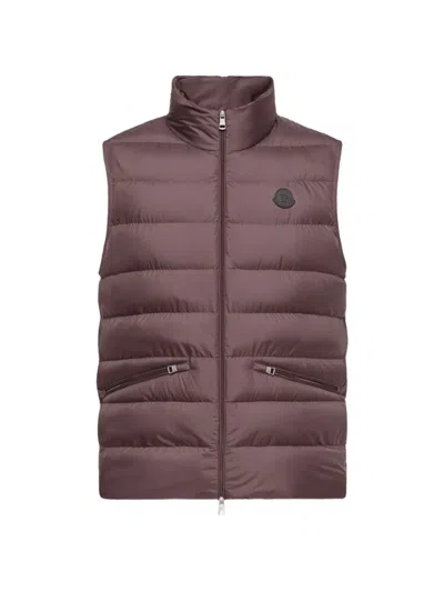 Moncler Logo-patch Zipped Gilet In Red