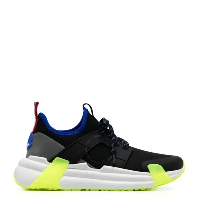Moncler Lunarove Low-top Sneakers In Black