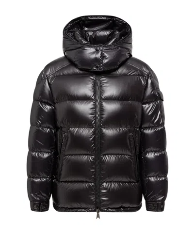 Moncler Maire Hooded Short Down Jacket In Black