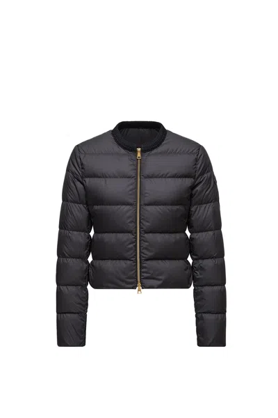 Moncler Mauvezin Zipped Jacket In Black