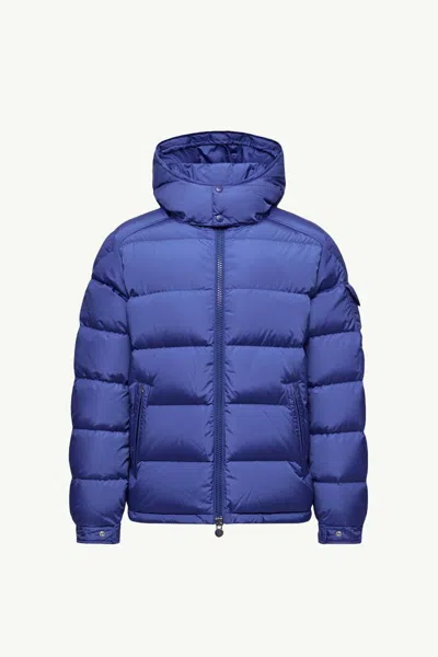 Moncler Maya Hooded Short Down Jacket In Blue