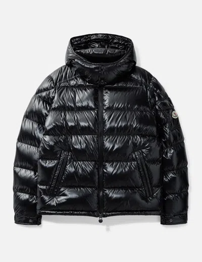 Moncler Maya Hooded Short Down Jacket In Black