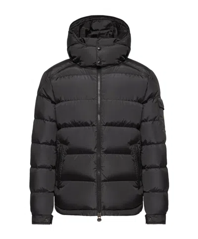 Moncler Maya Matte Short Down Jacket In Black