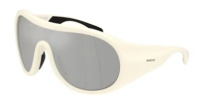 Moncler Me8004 Cloche 50028v Occhiali Da Sole Bianchi Per Uomo In Neutral
