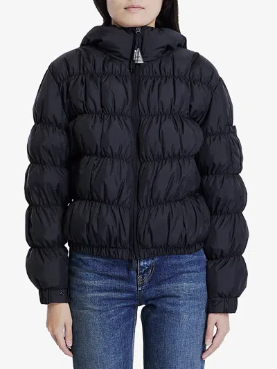 Moncler Medonte Short Down Jacket In Black