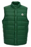 Moncler Piumino Smanicato Barthe In Nylon Verde Scuro  Uomo In Green