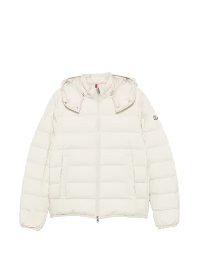 Moncler Montbrocq Hooded Short Down Jacket In Neutral