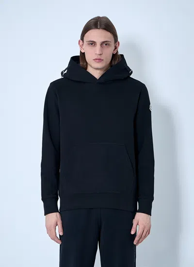 Moncler Men Logo Patch Hooded Sweatshirt In Black