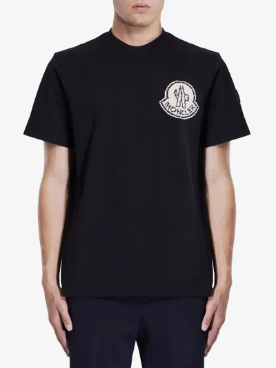 Moncler Men's Logo T-shirt In Black