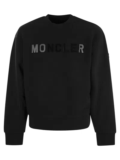 Moncler Men Logoed Sweatshirt In Black