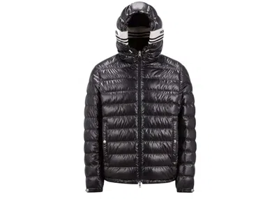 Pre-owned Moncler Men's  Cornour Short Down Jacket In 999