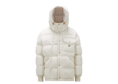 Pre-owned Moncler Men's  Karakorum Cotton Short Down Jacket In White (i20911a00148597ao041)