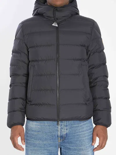 Moncler Men Montbrocq Puffer Jacket In Gray