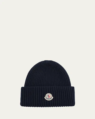 Moncler Men's Ribbed Logo Beanie In Navy