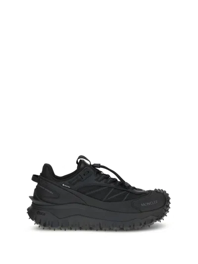 Moncler Men Trailgrip Gtx Sneakers In Black