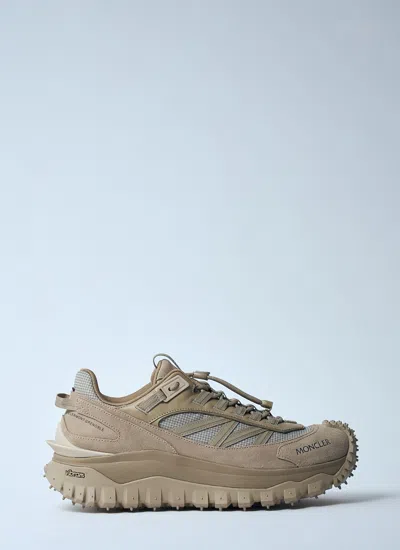 Moncler Men Trailgrip Low Top Sneakers In Cream