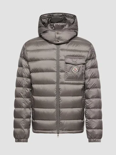 Moncler Men's Verith Puffer Jacket In Gray