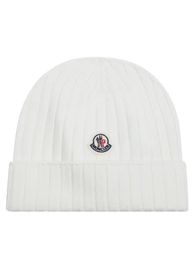 Moncler Mini Hat In Bianco