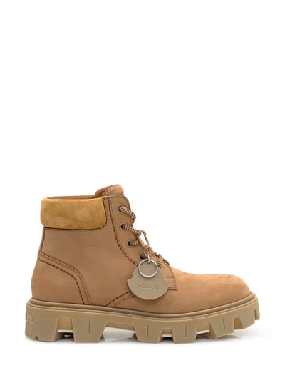 Moncler Peak City Ankle Boots Sneakers Beige In Brown