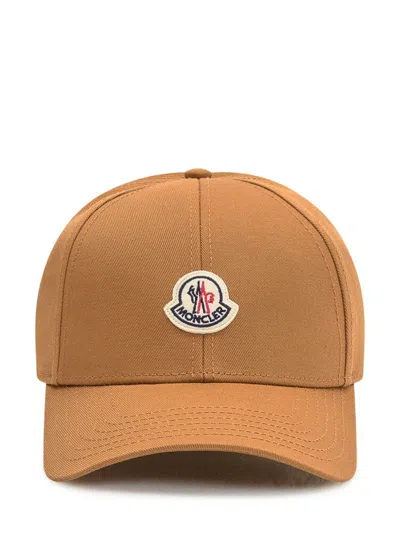 Moncler Cap In Brown