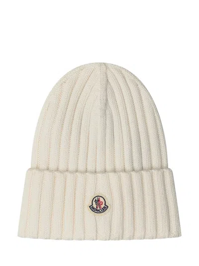 Moncler Wool Cap In White