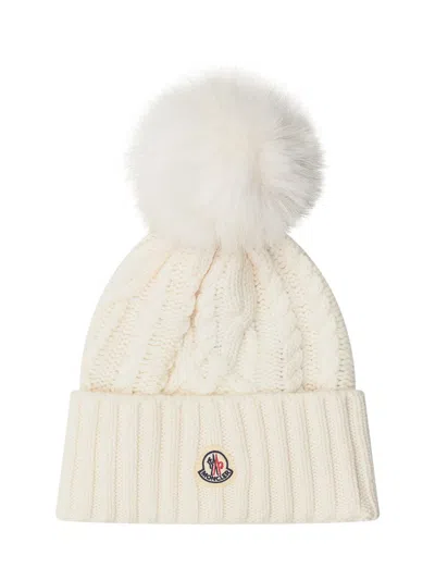Moncler Hat In White