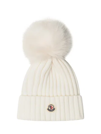 Moncler Hat In White