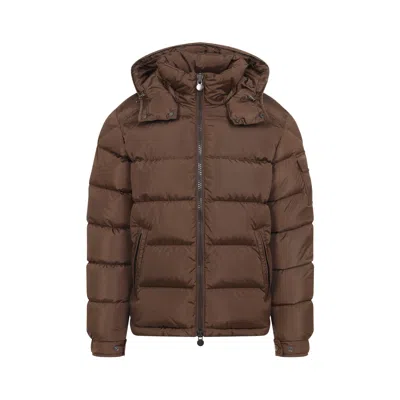 Moncler Maya Matte Short Down Jacket In Brown