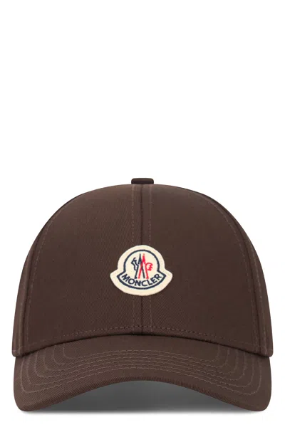 Moncler Monogram Logo Cotton Baseball Cap In Brown