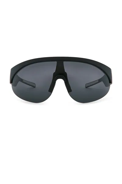 Moncler Myrr Oval Sunglasses In Gray