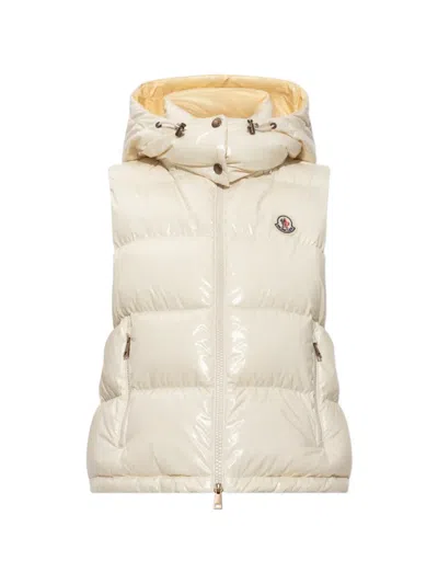 Moncler Niverolle Hooded Puffer Gilet In White