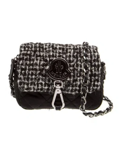 Pre-owned Moncler Nylon Shoulder Bag In Black