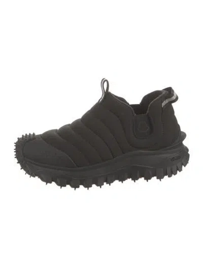 Pre-owned Moncler Nylon Sneakers In Black