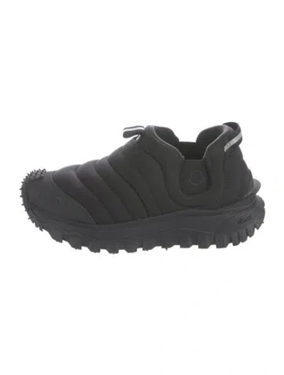 Pre-owned Moncler Nylon Sneakers In Black